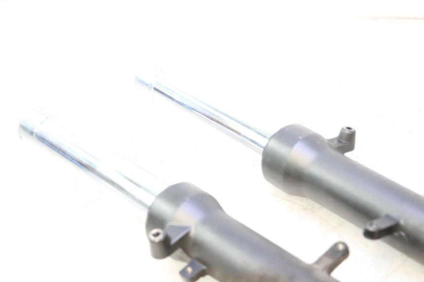 photo de STANDROHR HONDA FJS SILVER WING SILVERWING 400 (2005 - 2008) - Technische Nahaufnahme