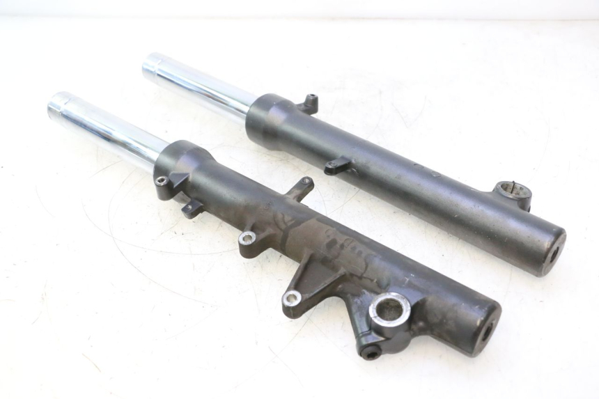 photo de STANDROHR HONDA FJS SILVER WING SILVERWING 400 (2005 - 2008) - Oberflächenzustand und Material