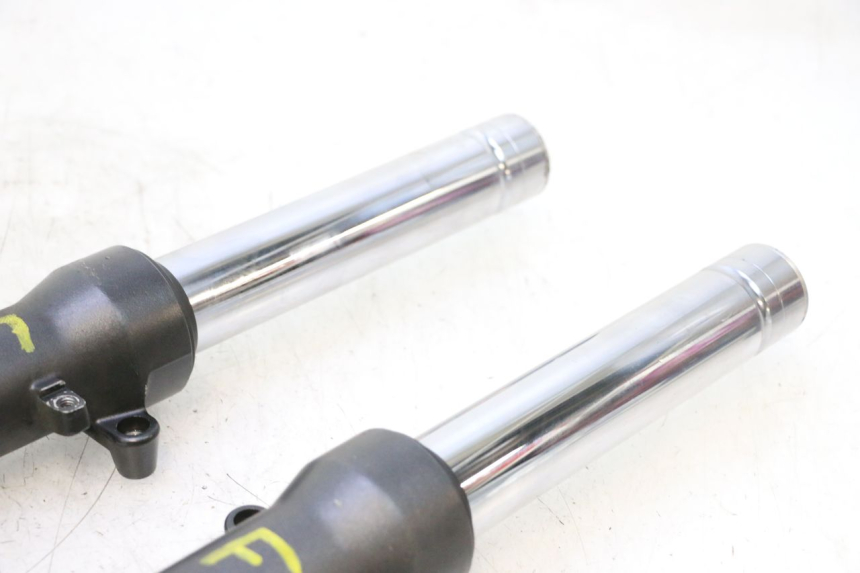 photo de STANDROHR HONDA FJS SILVER WING SILVERWING 400 (2005 - 2008) - Geprüftes Gebrauchtteil