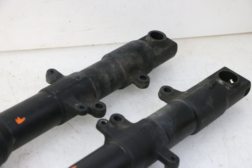 photo de STANDROHR YAMAHA FZ6 FAZER S2 600 (2007 - 2011) - Technische Nahaufnahme