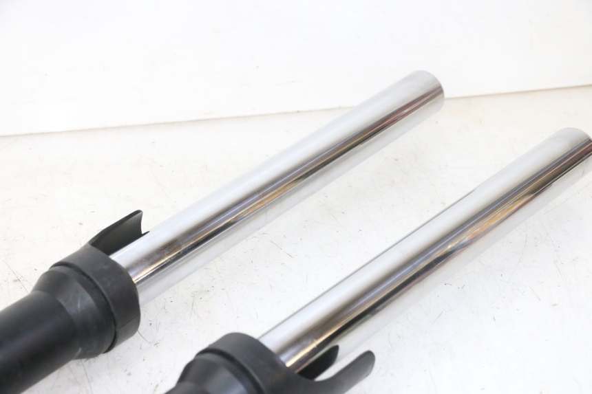 photo de STANDROHR YAMAHA FZ6 FAZER S2 600 (2007 - 2011) - Geprüftes Gebrauchtteil