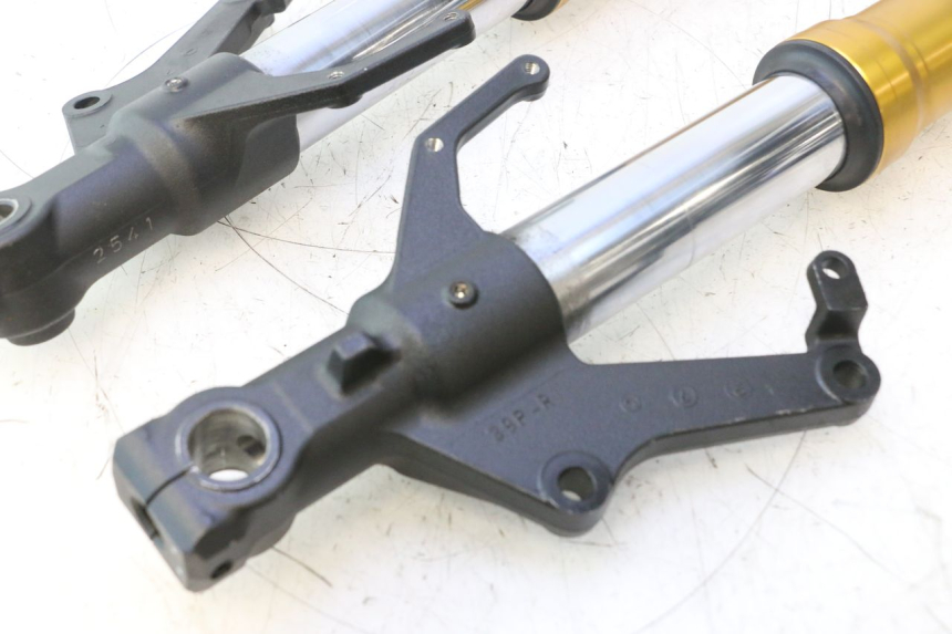 photo de STANDROHR YAMAHA FZ8 800 (2010 - 2016) - Charakteristische Merkmale