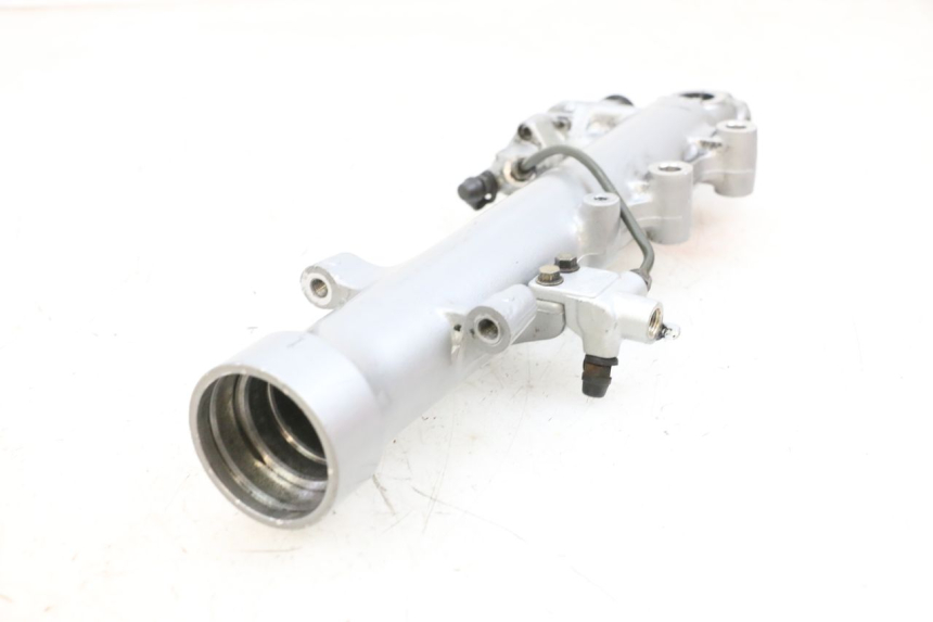 photo de STANDROHR LINK KAWASAKI GPZ RX 1000 (1986 - 1988) - Zoom auf Gebrauchszustand