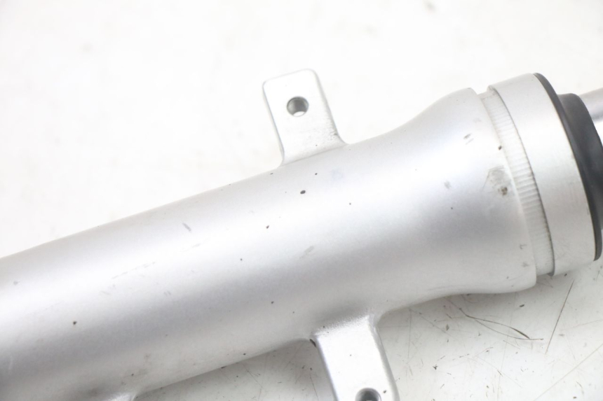 photo de STANDROHR LINK KYMCO GRAND DINK 125 (2008 - 2014) - Alternative Perspektive