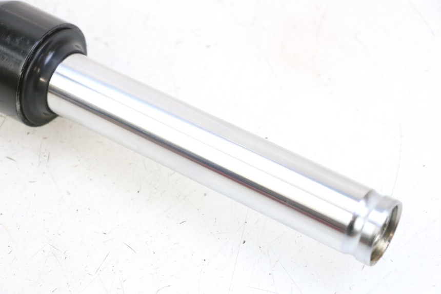 photo de STANDROHR LINK PEUGEOT TWEET 4T 50 (2023 - 2025) - Details der Befestigungspunkte