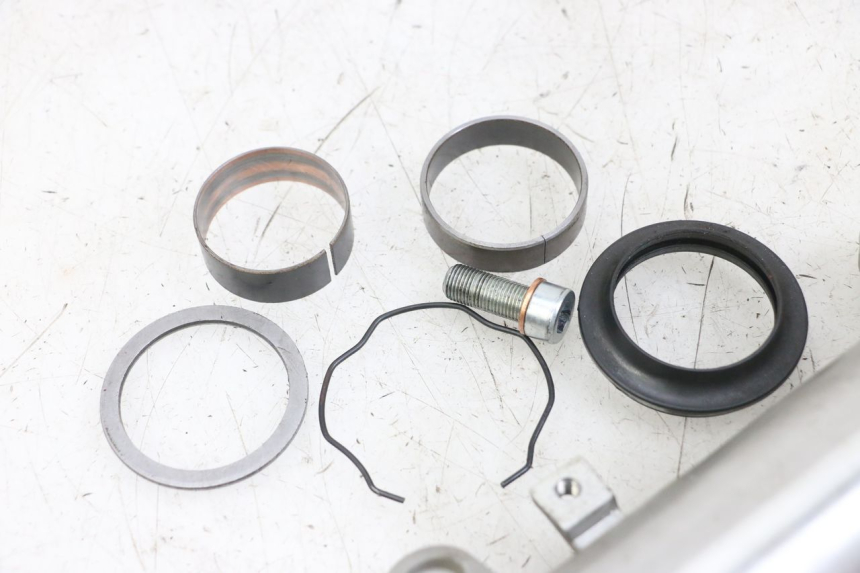 photo de LINKE GABELTAUCHROHR SUZUKI SV N 650 (1999 - 2002) - Gesamtansicht des Produkts