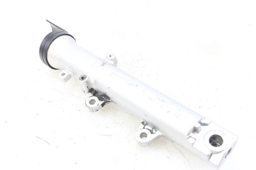 photo de STANDROHR LINK YAMAHA FZS FAZER 600 (2001 - 2003) - Detailansicht des Bauteils