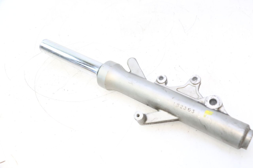 photo de STANDROHR LINK YAMAHA YP MAJESTY 125 (1998 - 2001) - Hauptansicht