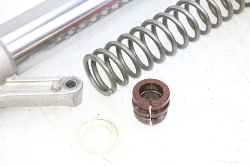 photo de STANDROHR LINK YAMAHA YZ 125 (1998 - 2005) - Hochauflösende Nahaufnahme