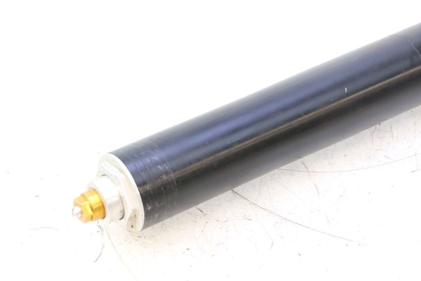 photo de STANDROHR LINK YAMAHA YZF R6 600 (2008 - 2009) - Detailansicht des Bauteils