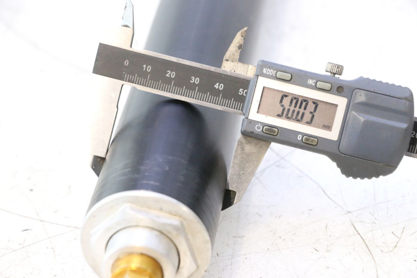 photo de STANDROHR LINK YAMAHA YZF R6 600 (2008 - 2009) - Weitere Ansicht des Artikels