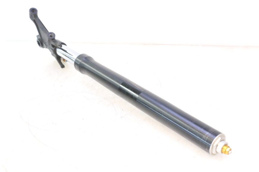 photo de STANDROHR LINK YAMAHA YZF R6 600 (2008 - 2009) - Details der Befestigungspunkte