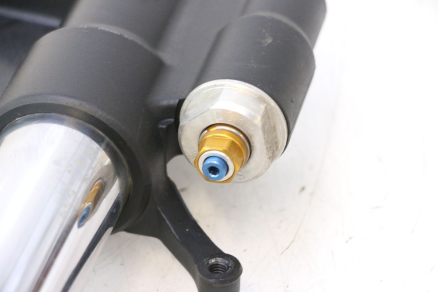 photo de STANDROHR LINK YAMAHA YZF R6 600 (2008 - 2009) - Geprüftes Gebrauchtteil