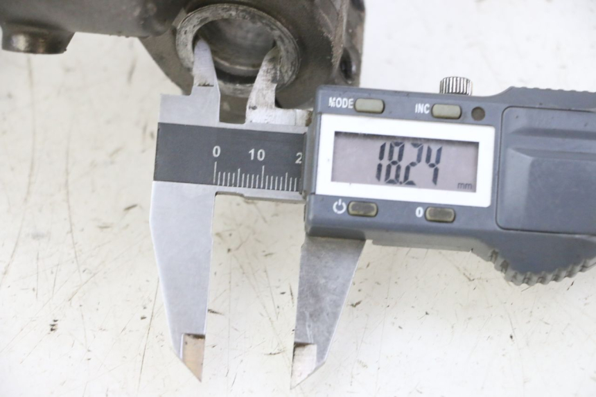 photo de STANDROHR LINK YAMAHA YZF YZ-F 450 (2014 - 2016) - Detailansicht des Bauteils