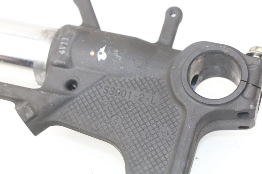 photo de STANDROHR SUZUKI GSX-R GSXR K16 1000 (2012 - 2016) - Details der Befestigungspunkte