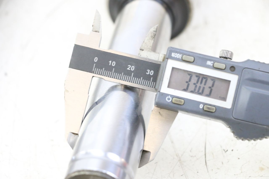 photo de STANDROHR HONDA NES AROBASE 125 (2000 - 2003) - Zoom auf Gebrauchszustand