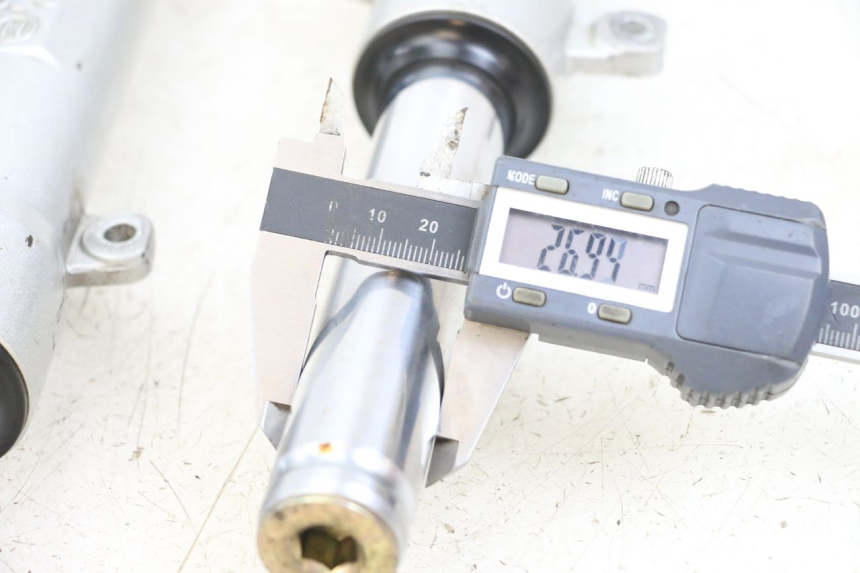 photo de STANDROHR PEUGEOT KISBEE 2T 50 (2018 - 2022) - Zoom auf Gebrauchszustand