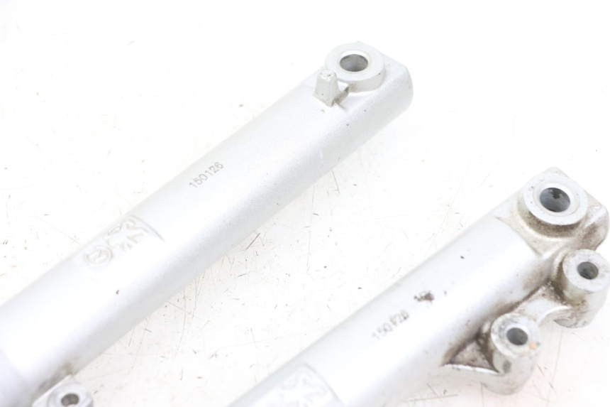 photo de STANDROHR PEUGEOT KISBEE 2T 50 (2018 - 2022) - Technische Nahaufnahme