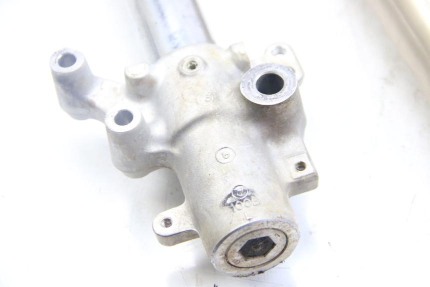 photo de GABELROHR KAWASAKI KX 85 (2001 - 2013) - Details der Befestigungspunkte