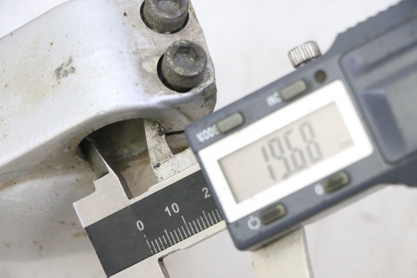 photo de STANDROHR PIAGGIO LIBERTY 125 (1998 - 2008) - Detailansicht des Bauteils