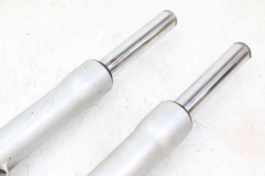 photo de STANDROHR PIAGGIO LIBERTY 125 (1998 - 2008) - Weitere Ansicht des Artikels