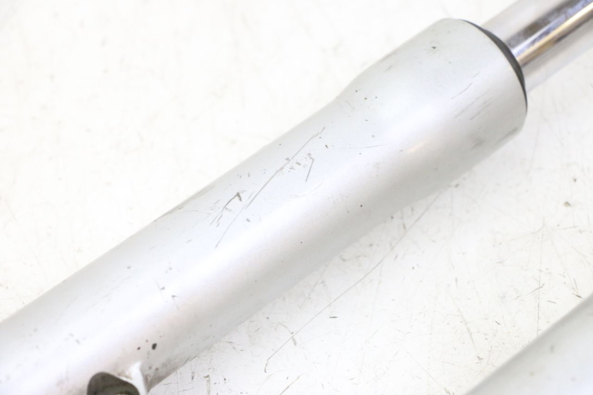 photo de STANDROHR PIAGGIO LIBERTY 125 (1998 - 2008) - Charakteristische Merkmale