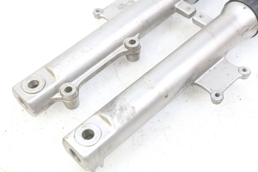 photo de GABELROHR SYM ORBIT 2 4T 50 (2008 - 2017) - Oberflächenzustand und Material