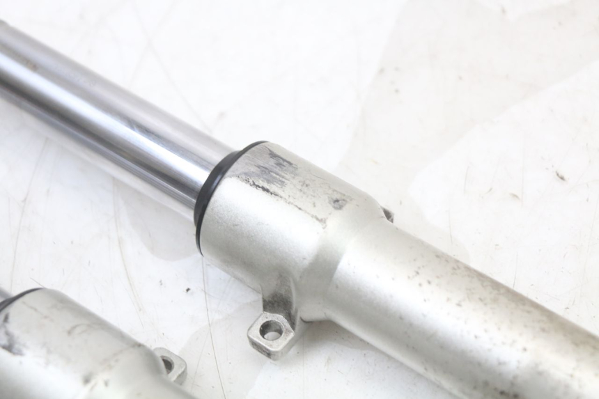 photo de STANDROHR PEUGEOT DJANGO 125 (2014 - 2017) - Details der Befestigungspunkte