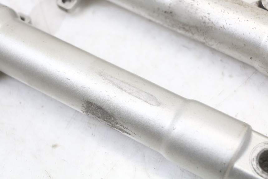 photo de STANDROHR PEUGEOT DJANGO 125 (2014 - 2017) - Oberflächenzustand und Material