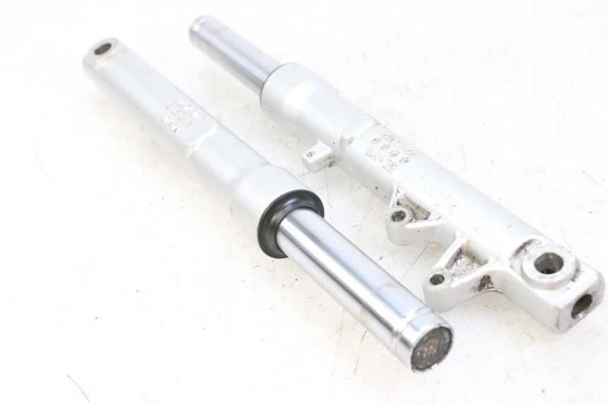 photo de STANDROHR PIAGGIO LIBERTY IGET 4T 50 (2021 - 2025) - Alternative Perspektive