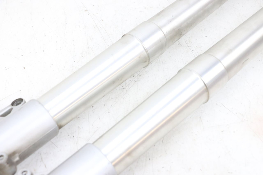 photo de STANDROHR BMW R RT ABS 1200 (2010 - 2014) - Charakteristische Merkmale