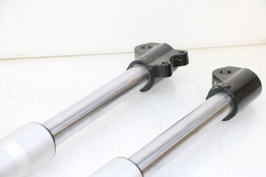 photo de STANDROHR APOLLO RFZ 125 - Details der Befestigungspunkte