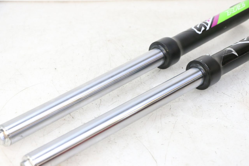 photo de STANDROHR APOLLO RFZ 125 - Oberflächenzustand und Material