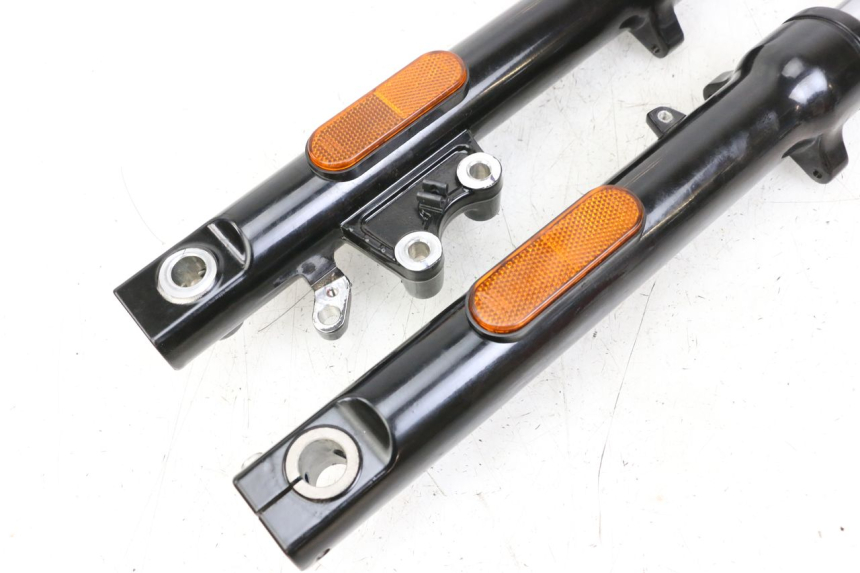 photo de STANDROHR ROYAL ENFIELD CONTINENTAL GT 650 (2019 - 2024) - Technische Nahaufnahme