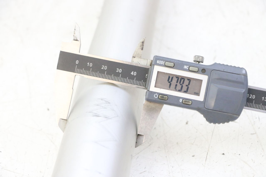 photo de GABELROHR APOLLO RXF 125 - Alternative Perspektive