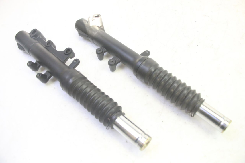 photo de STANDROHR JM MOTORS SANTANA EVO 50 (2024 - 2026) - Technische Nahaufnahme