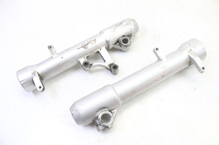 photo de STANDROHR PEUGEOT SATELIS 250 (2006 - 2012) - Zoom auf Gebrauchszustand