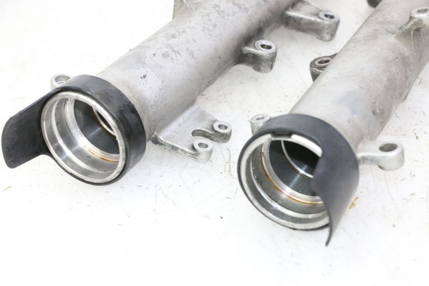 photo de STANDROHR HONDA ST PAN EUROPEAN 1300 (2002 - 2013) - Zoom auf Komponenten