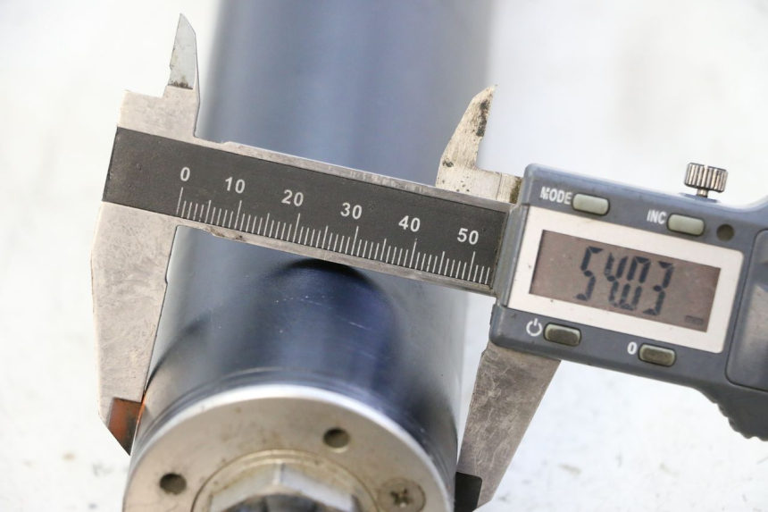 photo de STANDROHR KTM SUPERENDURO R 950 (2005 - 2009) - Zoom auf Gebrauchszustand