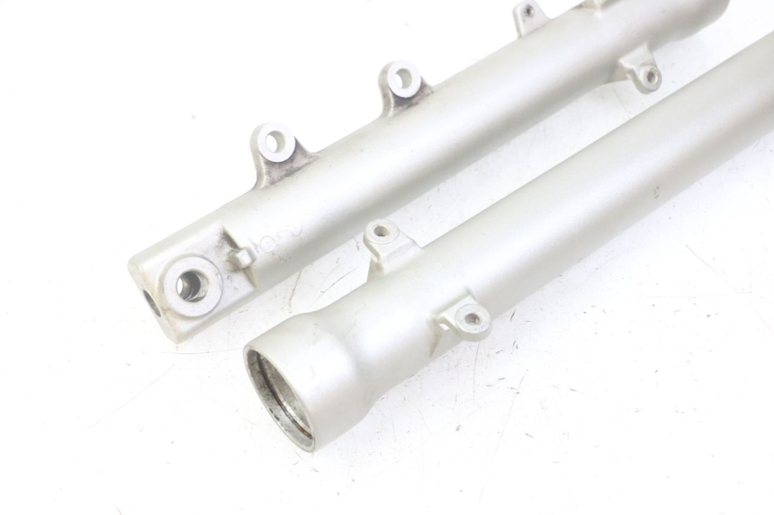 photo de STANDROHR YAMAHA TDR DELTABOX 125 (1997 - 2003) - Detailansicht des Bauteils