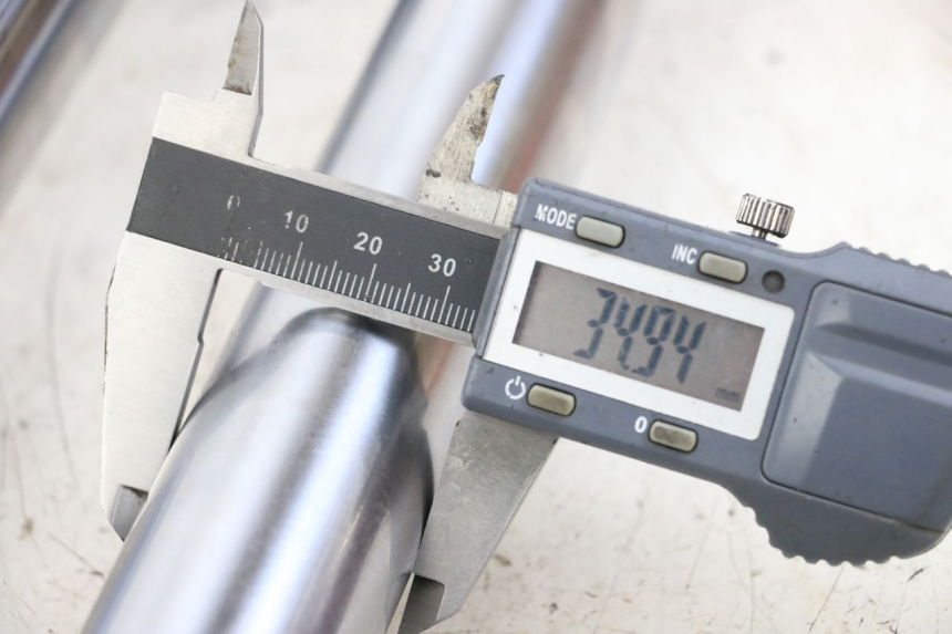 photo de STANDROHR DAELIM VL DAYSTAR 125 (2000 - 2011) - Detailansicht des Bauteils