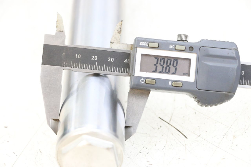 photo de STANDROHR KYMCO XCITING 250 (2006 - 2009) - Detailansicht des Bauteils