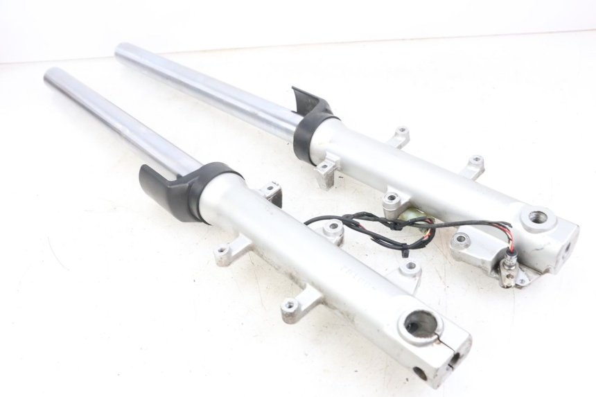 photo de STANDROHR KYMCO XCITING 250 (2006 - 2009) - Oberflächenzustand und Material