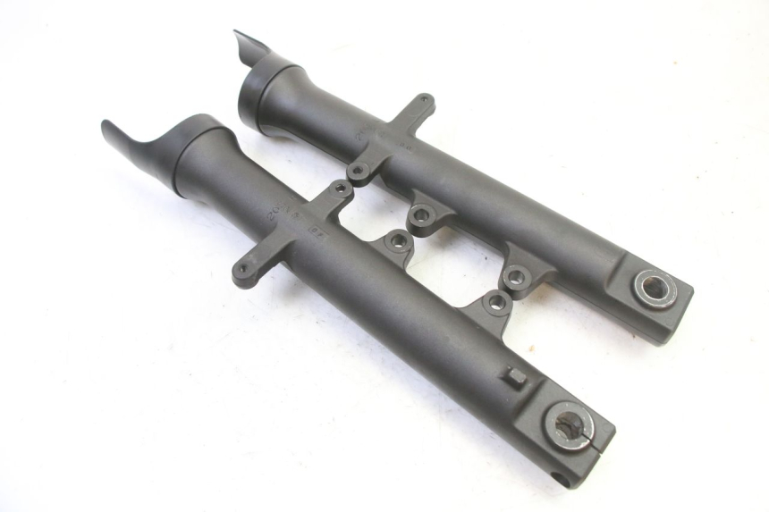 photo de STANDROHR YAMAHA XJ6 ABS 600 (2008 - 2016) - Detailansicht des Bauteils