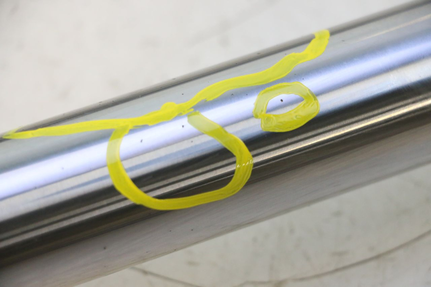 photo de STANDROHR HONDA XLV VARADERO 125 (2007 - 2012) - Detailansicht des Bauteils