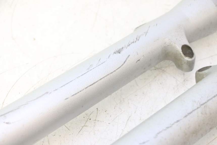 photo de STANDROHR HONDA XLV VARADERO 125 (2007 - 2012) - Detailansicht des Bauteils