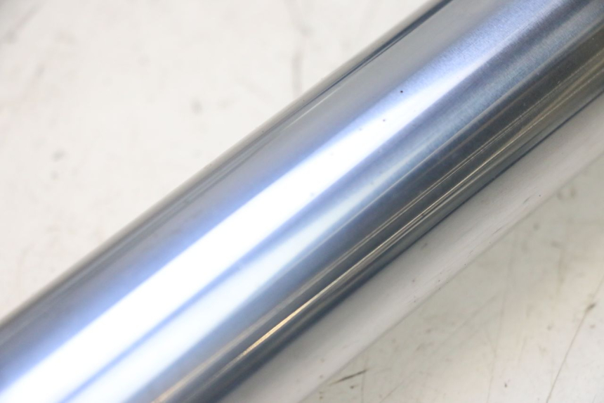 photo de STANDROHR YAMAHA XP T-MAX ABS 500 (2005 - 2005) - Weitere Ansicht des Artikels