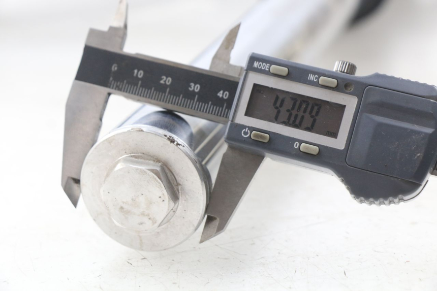 photo de STANDROHR YAMAHA XP T-MAX TMAX 500 (2008 - 2012) - Alternative Perspektive