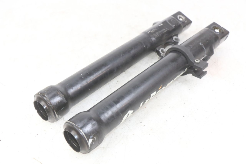 photo de GABELROHR PEUGEOT XP6 50 (2006 - 2011) - Oberflächenzustand und Material