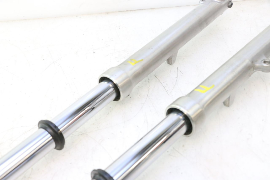 photo de STANDROHR YAMAHA XV VIRAGO 535 (1988 - 2004) - Charakteristische Merkmale